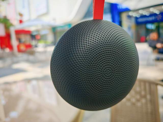 美声西圣便携蓝牙小音箱上手简评龙8手机登录入口还原自然音场的(图3)